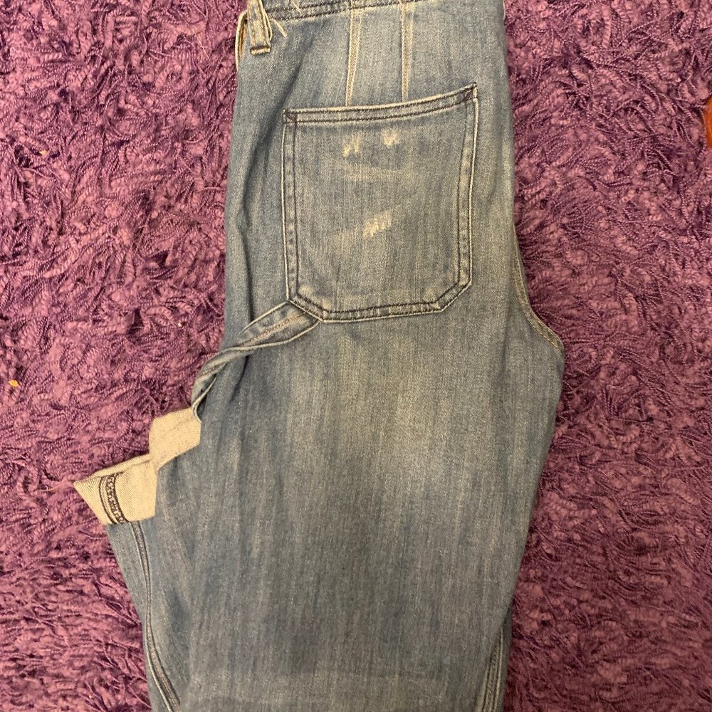 ANTHROPOLOGIE NEVER WORN DESTRESSED JEANS